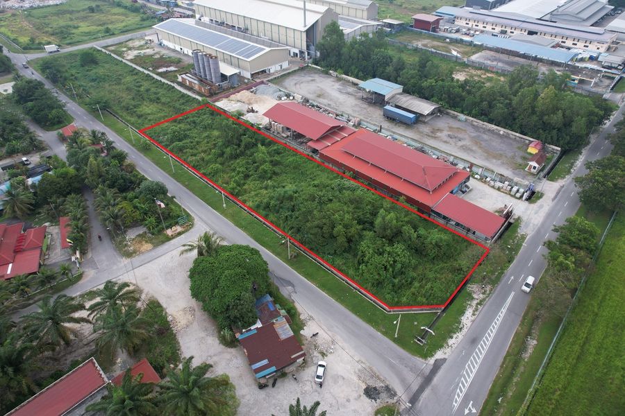 39,600 Sqf Corner Industrial Land for sale. 10-minutes from Toll Plaza, Perak, Kamunting