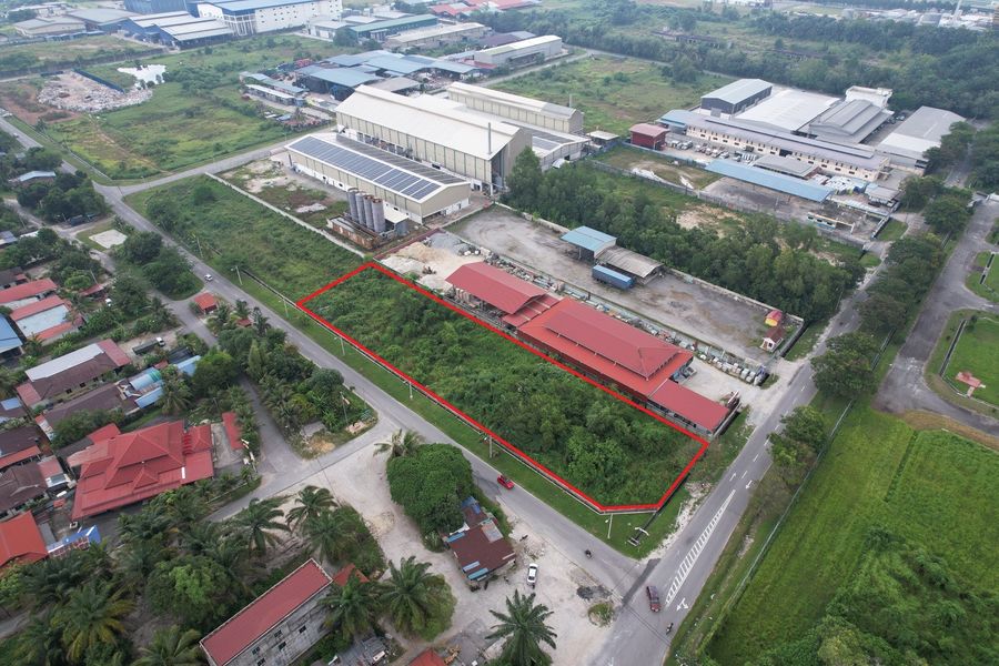 39,600 Sqf Corner Industrial Land for sale. 10-minutes from Toll Plaza, Perak, Kamunting