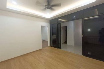 THE COVE HILLSIDE RESIDENCE