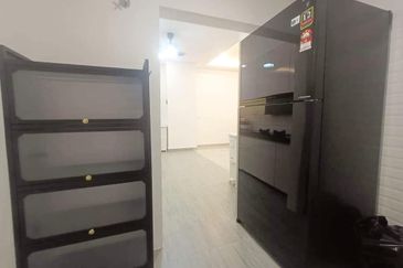 THE COVE HILLSIDE RESIDENCE