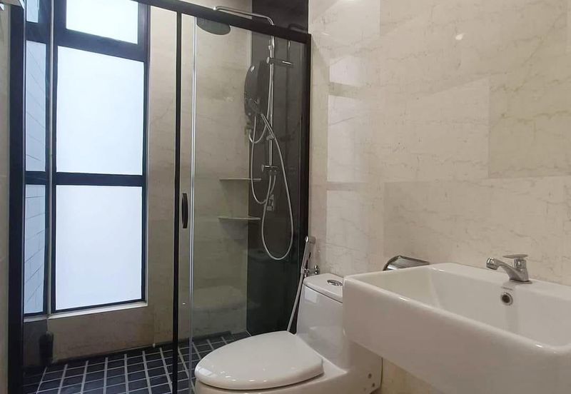 THE COVE HILLSIDE RESIDENCE