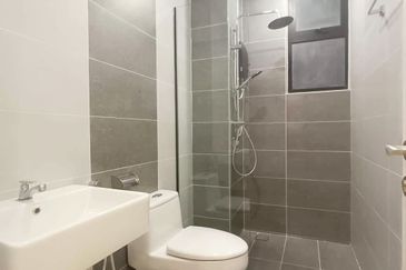 THE COVE HILLSIDE RESIDENCE