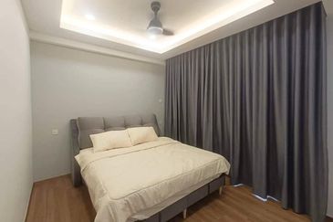 THE COVE HILLSIDE RESIDENCE