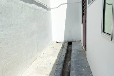 Taman Puncak Bougainvillea, Kuala Kangsar | Double Storey Corner House for Sale | Renovated 