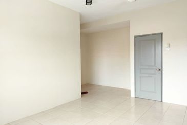 Taman Puncak Bougainvillea, Kuala Kangsar | Double Storey Corner House for Sale | Renovated 