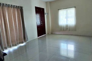 Taman Puncak Bougainvillea, Kuala Kangsar | Double Storey Corner House for Sale | Renovated 