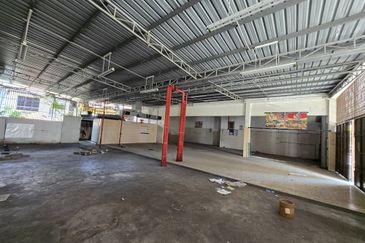 Menglembu | 4 Adjourning Shoplot for Rent 