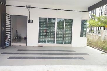 Scientex Meru | Double Storey Corner House | Freehold | Gated & Guarded