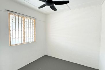 Flat Taman Ungku Tun Aminah