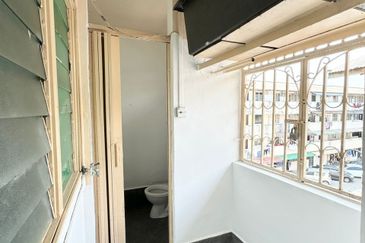 Flat Taman Ungku Tun Aminah