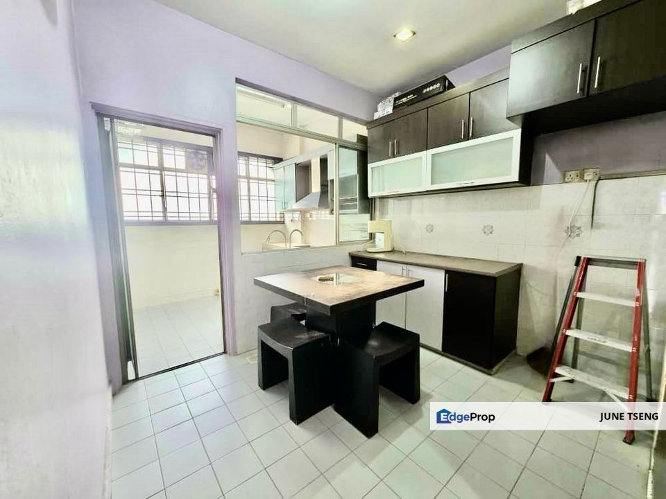 Sri Akasia 3 Bedroom Unit For Sale, Johor, Tampoi