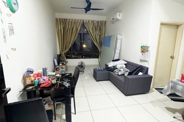 D'Summit Residences @ Kempas Utama