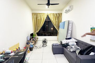 D'Summit Residences @ Kempas Utama