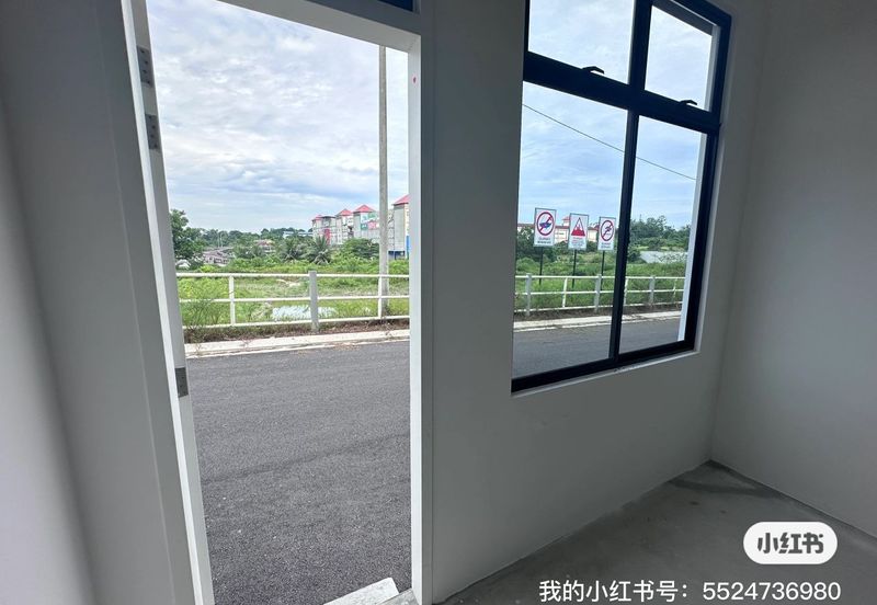 Kaze Hills - 2 Storey Shop For Rent