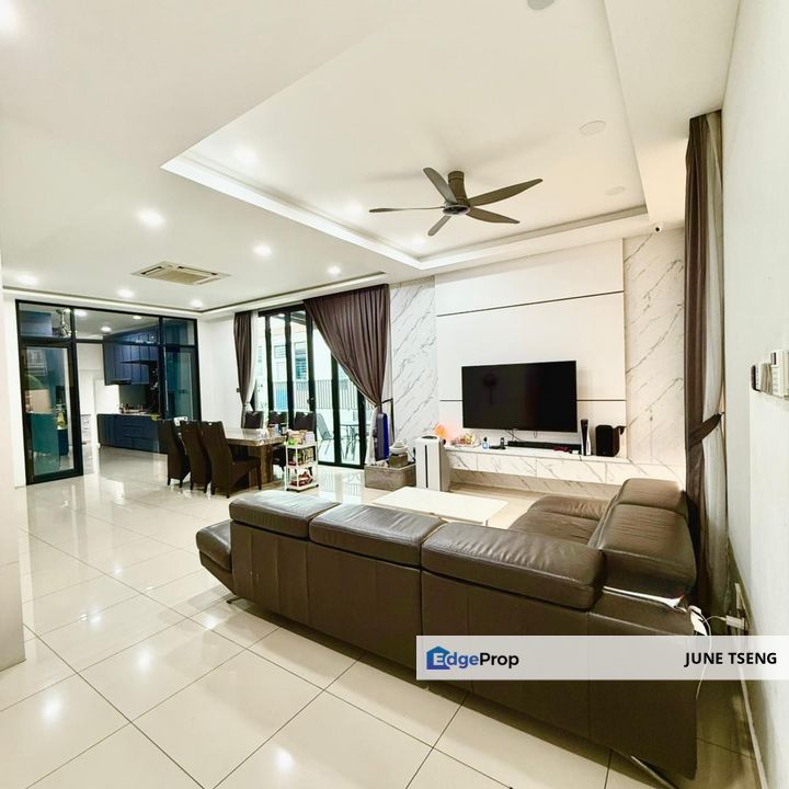 Bandar Cemerlang - 2 Storey Cluster House For Sale, Johor, Ulu Tiram