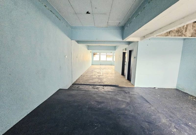 Ulu Tiram - 4 Storey Shop For Rent