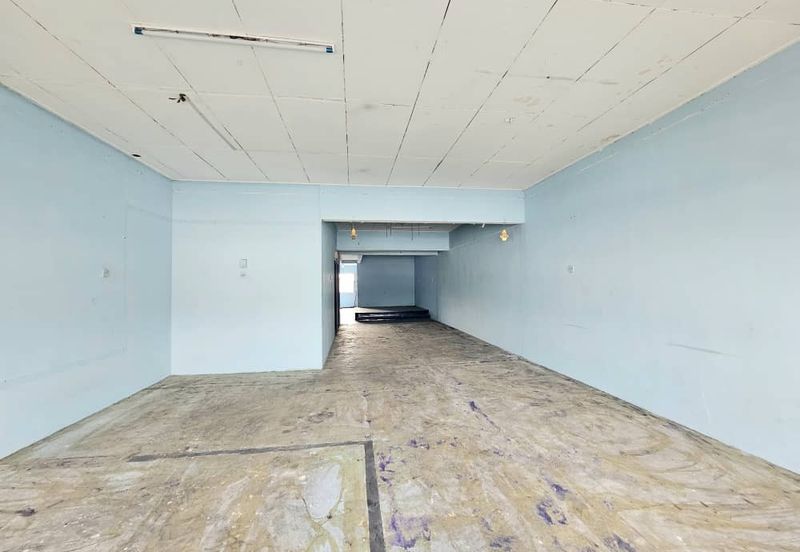 Ulu Tiram - 4 Storey Shop For Rent