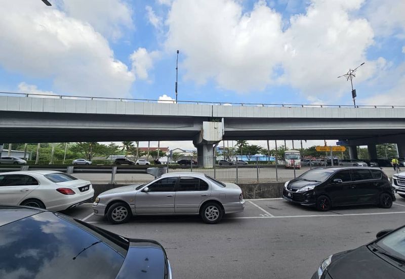 Ulu Tiram - 4 Storey Shop For Rent