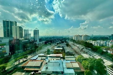 Dedaun Hijau (Greenfield Regency)