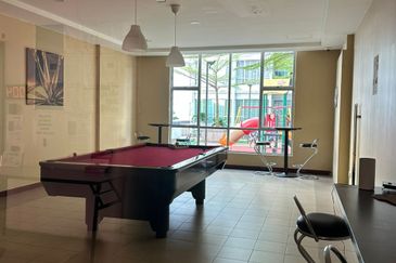 Dedaun Hijau (Greenfield Regency)