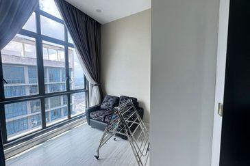 D'Summit Residences @ Kempas Utama