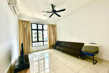 D'Summit Residences @ Kempas Utama