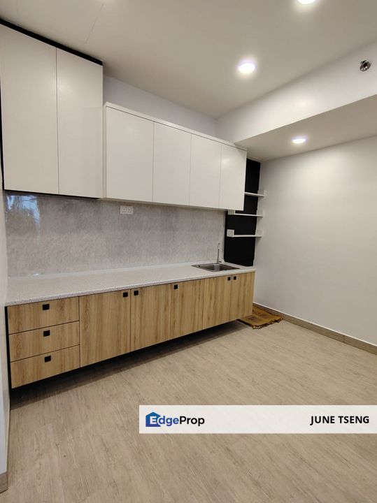 Bayu Marina Resort 3 Bedroom Unit For Sale, Johor, Johor Bahru