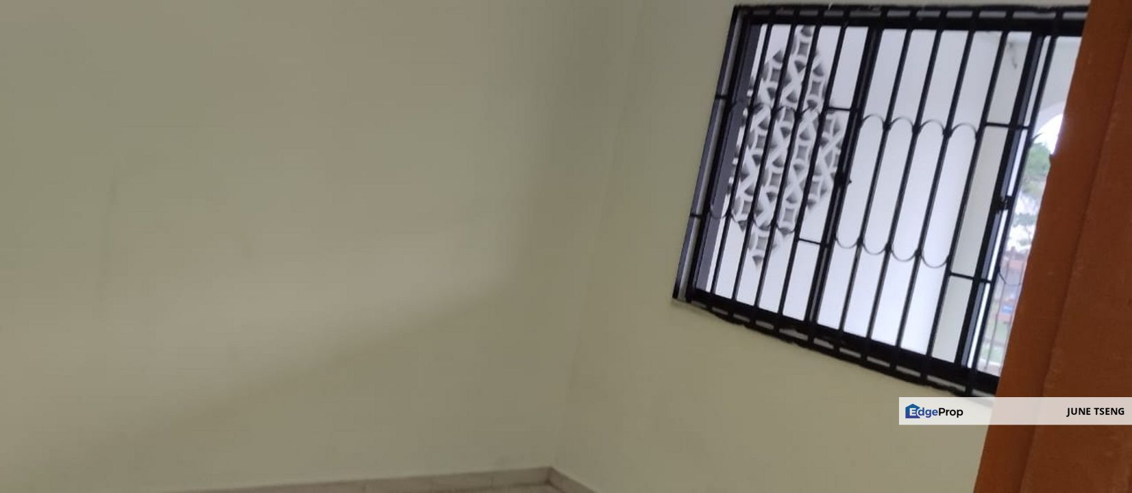 Tun Aminah - 1 Storey Terrace House For Rent, Johor, Skudai