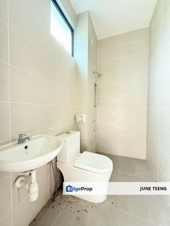 Bandar Cemerlang - 2 Storey Terrace House For Sale, Johor, Ulu Tiram