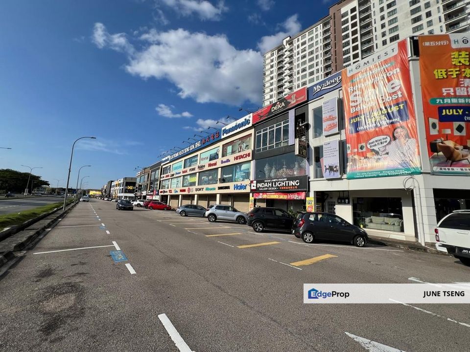 Nusa Bestari - 3 Storey Shop For Rent, Johor, 