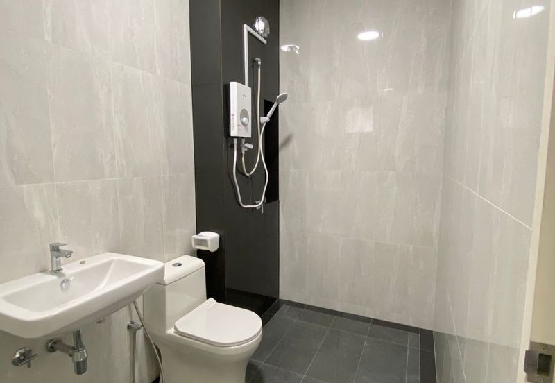 Double storey cluster setia tropika