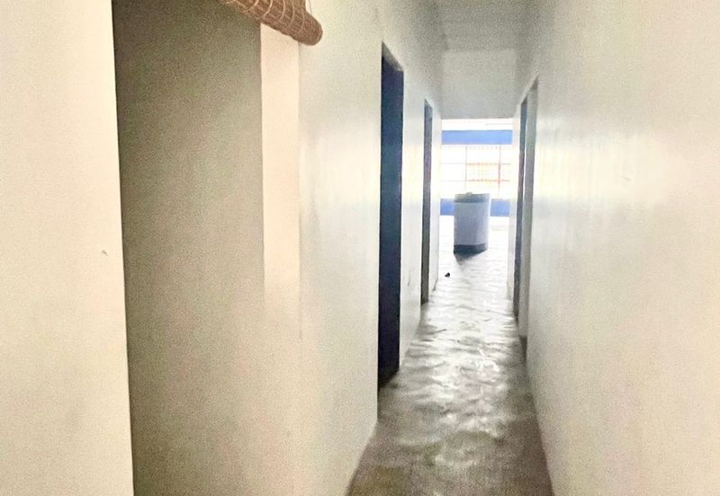 Jalan tropika kulai first floor 1st