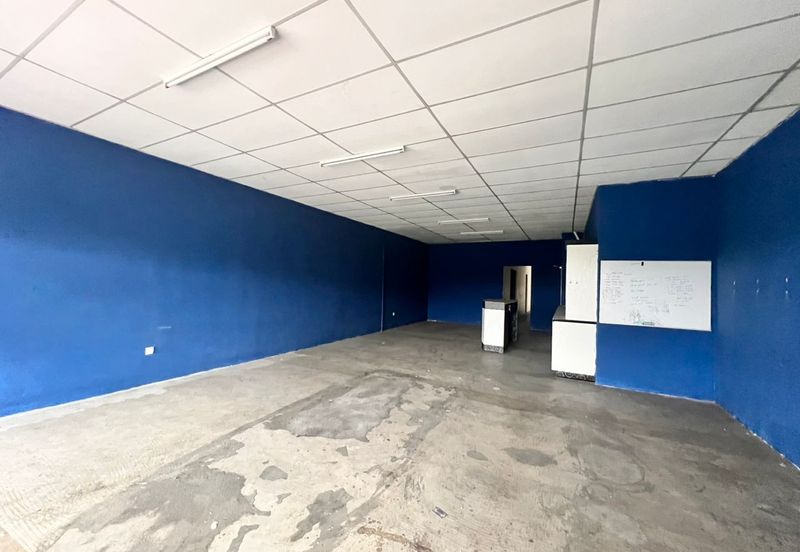 Jalan tropika kulai first floor 1st