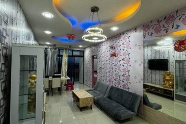 Seri Austin Luxury Apartment