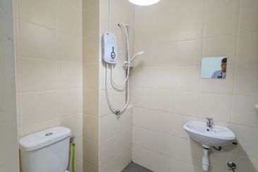 [Harmoni @ Eco Majestic] Partial Furnish, 3R2B, Semenyih, Beranang