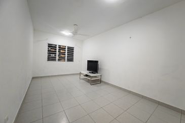 [Harmoni @ Eco Majestic] Partial Furnish, 3R2B, Semenyih, Beranang