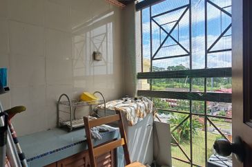 [Fully Furnish] TASEK MEWAH CONDO FOR SALE, 1120sqft, Seremban