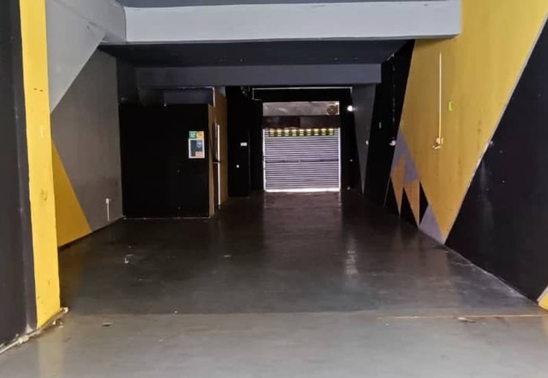 [Ground] Kosmoplex Salak tinggi floor shop, Sepang, Nilai