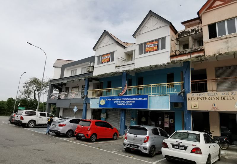 [Ground] Kosmoplex Salak tinggi floor shop, Sepang, Nilai