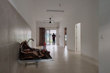 1 STOREY TERRACE, Semaya Iringan Bayu, Mambau, Seremban