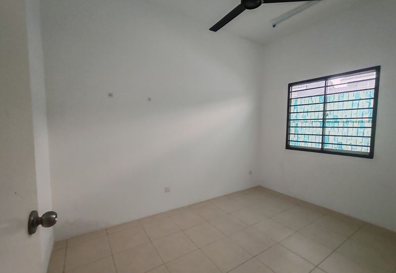 1 STOREY TERRACE, Semaya Iringan Bayu, Mambau, Seremban