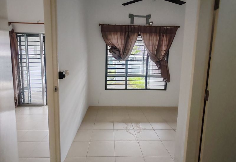 1 STOREY TERRACE, Semaya Iringan Bayu, Mambau, Seremban