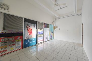 [Ground Floor]Desa Cempaka Shoplot Nilai 2 Storey Shoplot