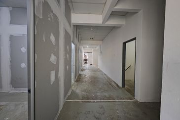 [Ground Floor]Desa Cempaka Shoplot Nilai 2 Storey Shoplot