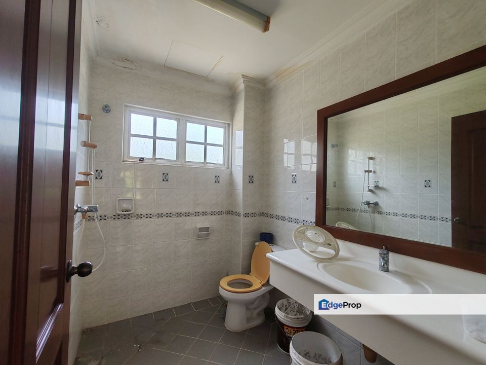 For Sale: Stunning 6 Bedroom Bungalow in Mantin, Jalan Kaunselor 1, Negeri Sembilan, Nilai