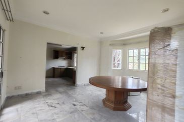 College Heights Garden Resort