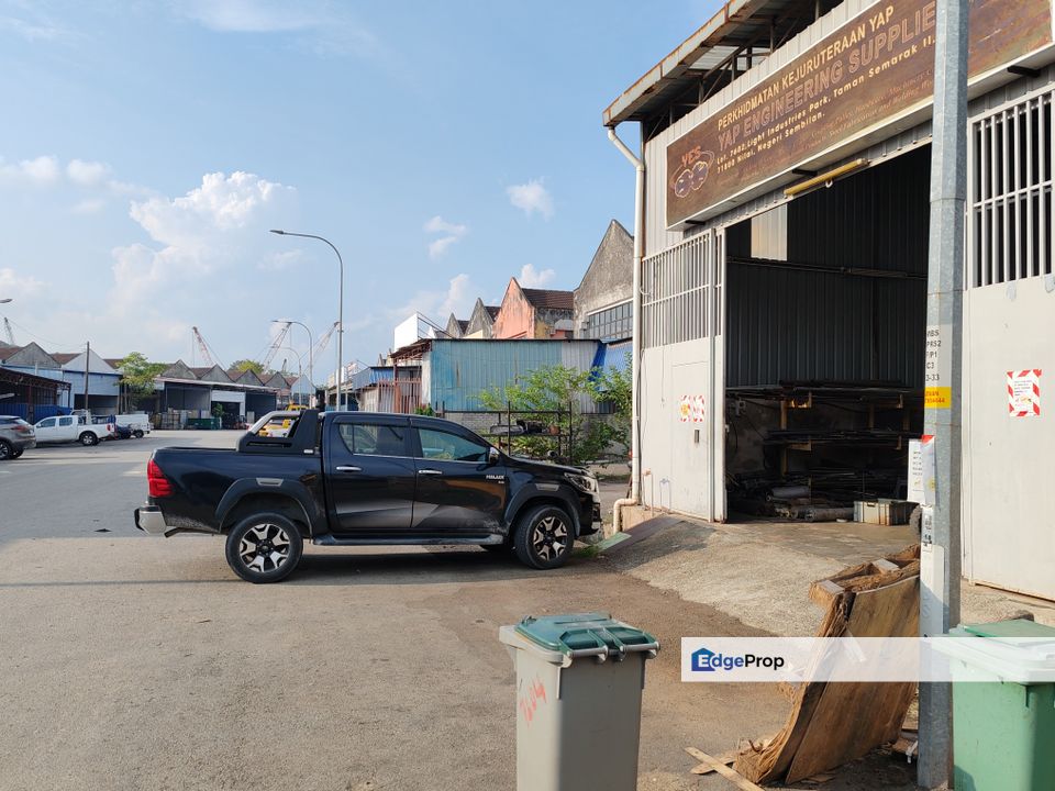 28x100,1.5 Storey Factory with Awning, With Cf, Taman Semarak 2, Nilai, Negeri Sembilan, Nilai