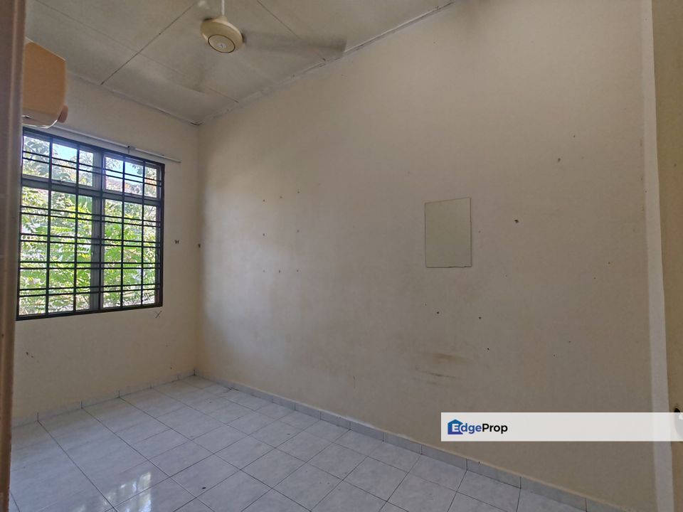 [Desa Cempaka] Basic, 1 Story Terrace House,Nilai, Negeri Sembilan, Nilai