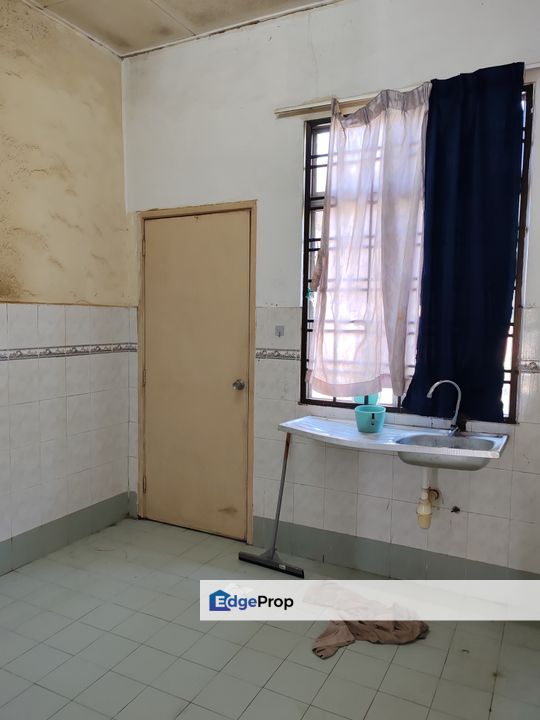 [Desa Cempaka] Basic, 1 Story Terrace House,Nilai, Negeri Sembilan, Nilai