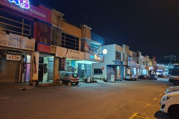 Ground Floor, Sentosa Villa, Shoplot, Kajang 